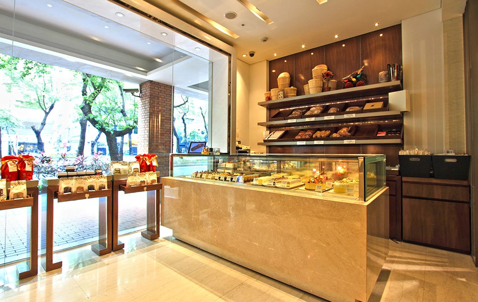 Royal Bakery - Cake Showcase