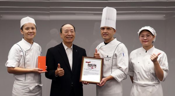 Silver Award for Grand Bakery’s “Berry Pineapple Pastry” at the 2025 Zhongshan Star Baker Competition