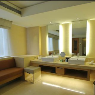 Royal Suite (Bathroom)